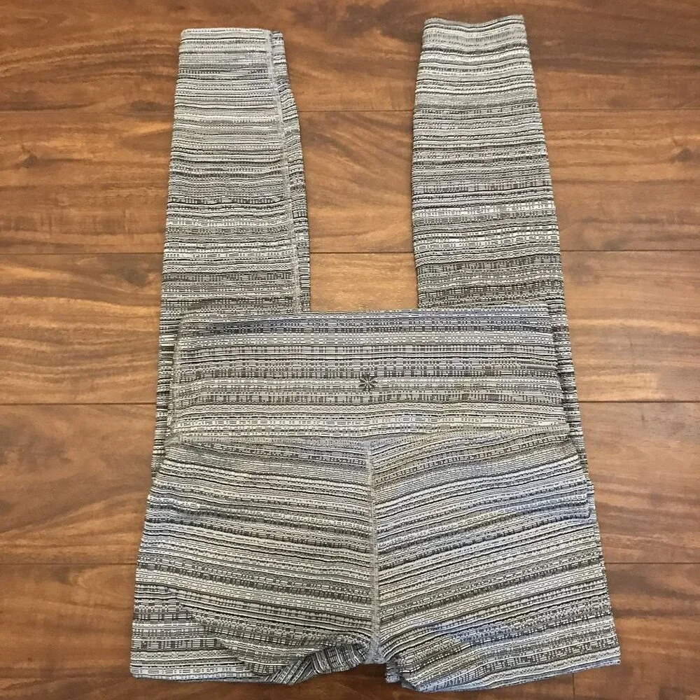 Athleta Women's Jacquard Chaturanga High-Waisted Leggings Size XS Yoga Workout‎
